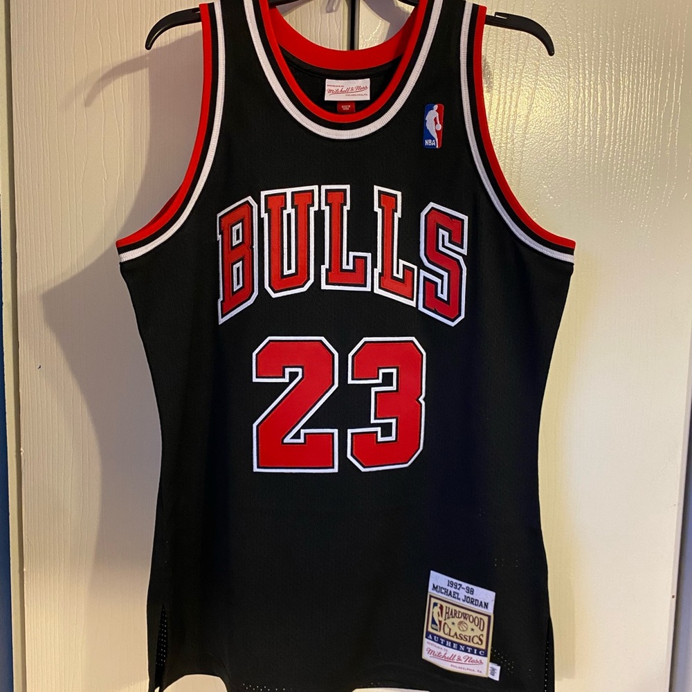 Mitchell and Ness michael jordan jersey